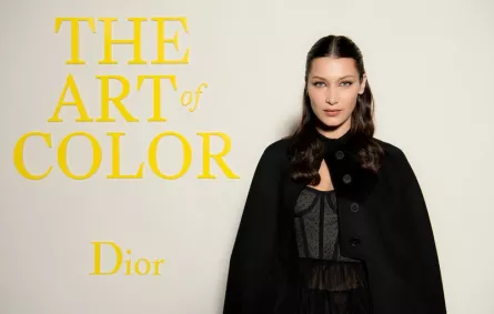 "ديور" تفتتح معرض "The art of Color" في دبي!