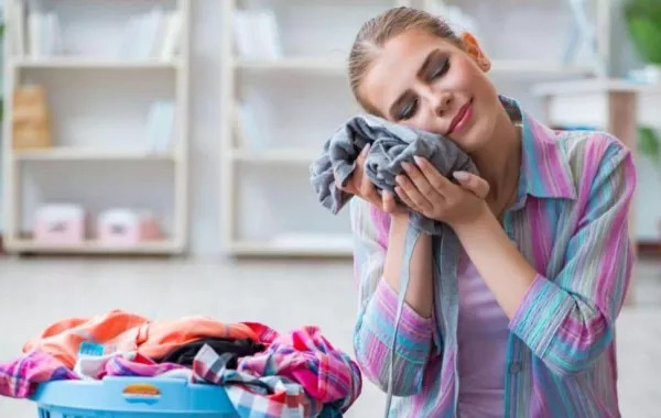  11 نصيحة في التدبير المنزلي لتعطير الملابس