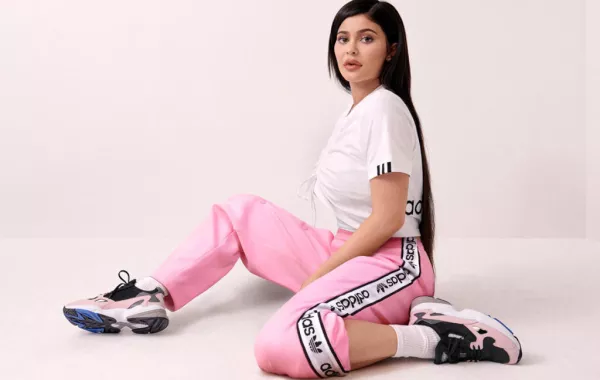 كايلي جينرالوجه الإعلاني لـ Adidas