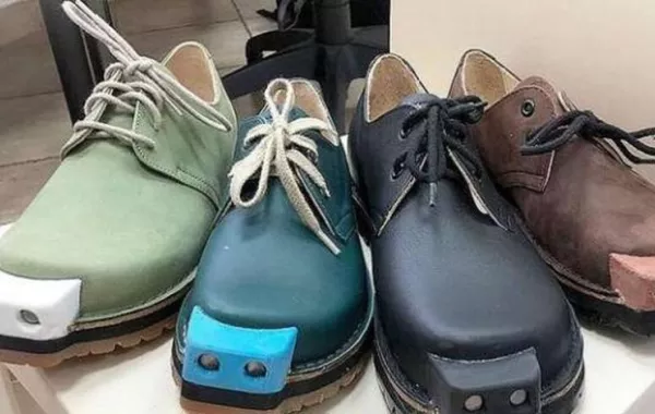  ابتكار حذاء ذكي يساعد المكفوفين وضعاف البصرعلى السير بأمان