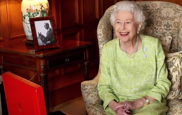 الملكة إليزابيث- الصورة من حساب The Royal Family على إنستغرام