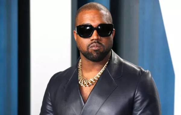 Kanye West attends the 2020 Vanity Fair Oscar Party following the 92nd annual Oscars at The Wallis Annenberg Center for the Performing Arts in Beverly Hills. February 9, 2020 / Jean-Baptiste Lacroix / AFP
